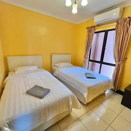 Marina Court Penthouse Kota-Kinabalu Vacation Home 5 Bedrooms - 15 Pax Kota Kinabalu Exterior photo