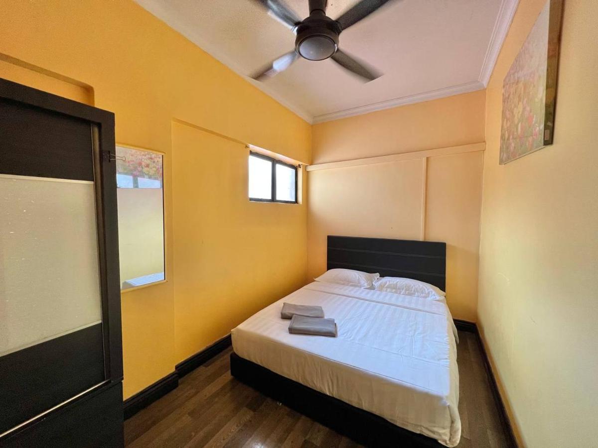 Marina Court Penthouse Kota-kinabalu Vacation 5 Bedrooms - 15 Pax *