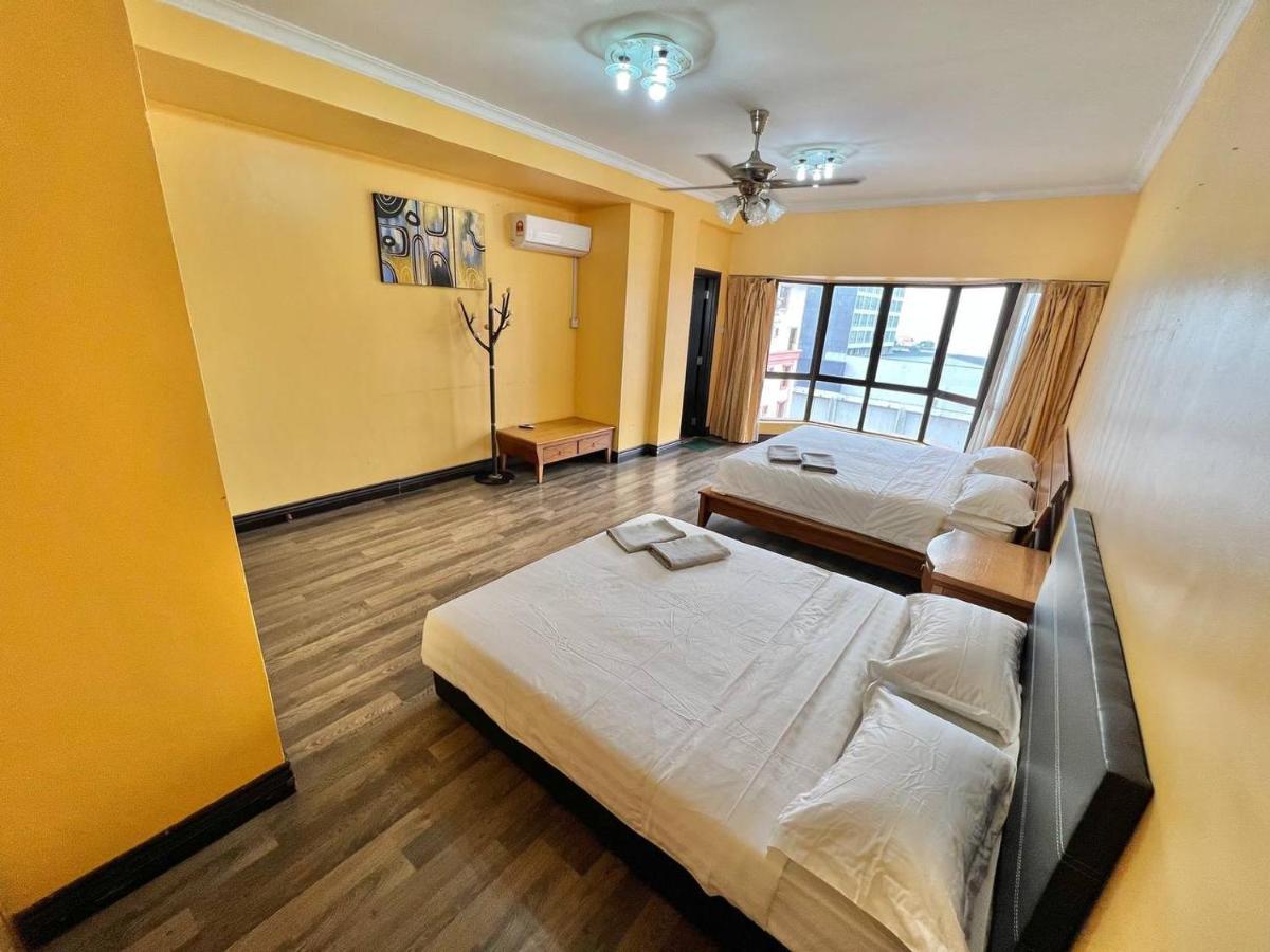 Marina Court Penthouse Kota-kinabalu Vacation 5 Bedrooms - 15 Pax Apartment