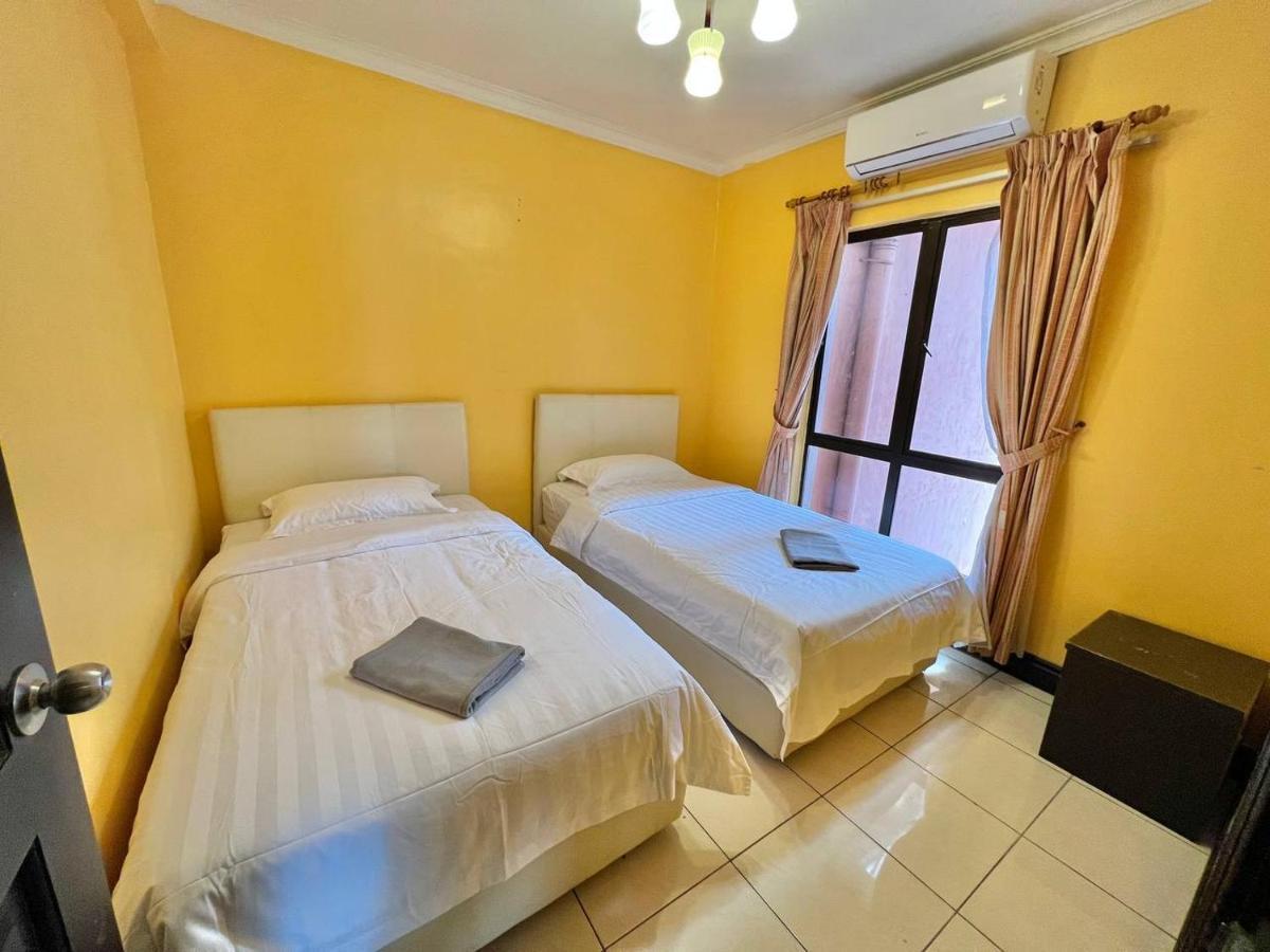 Apartment Marina Court Penthouse Kota-kinabalu Vacation 5 Bedrooms - 15 Pax